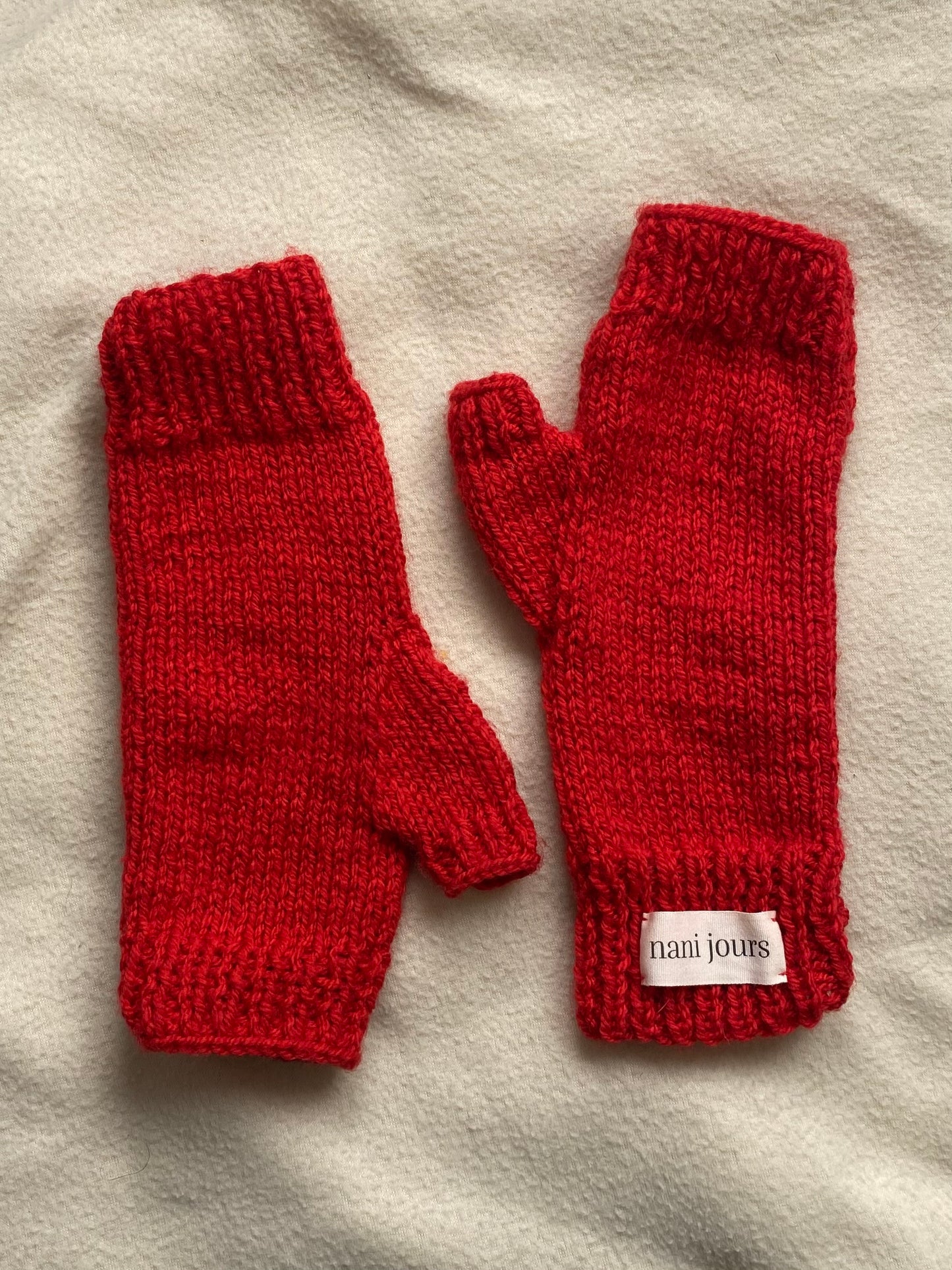 red mittens