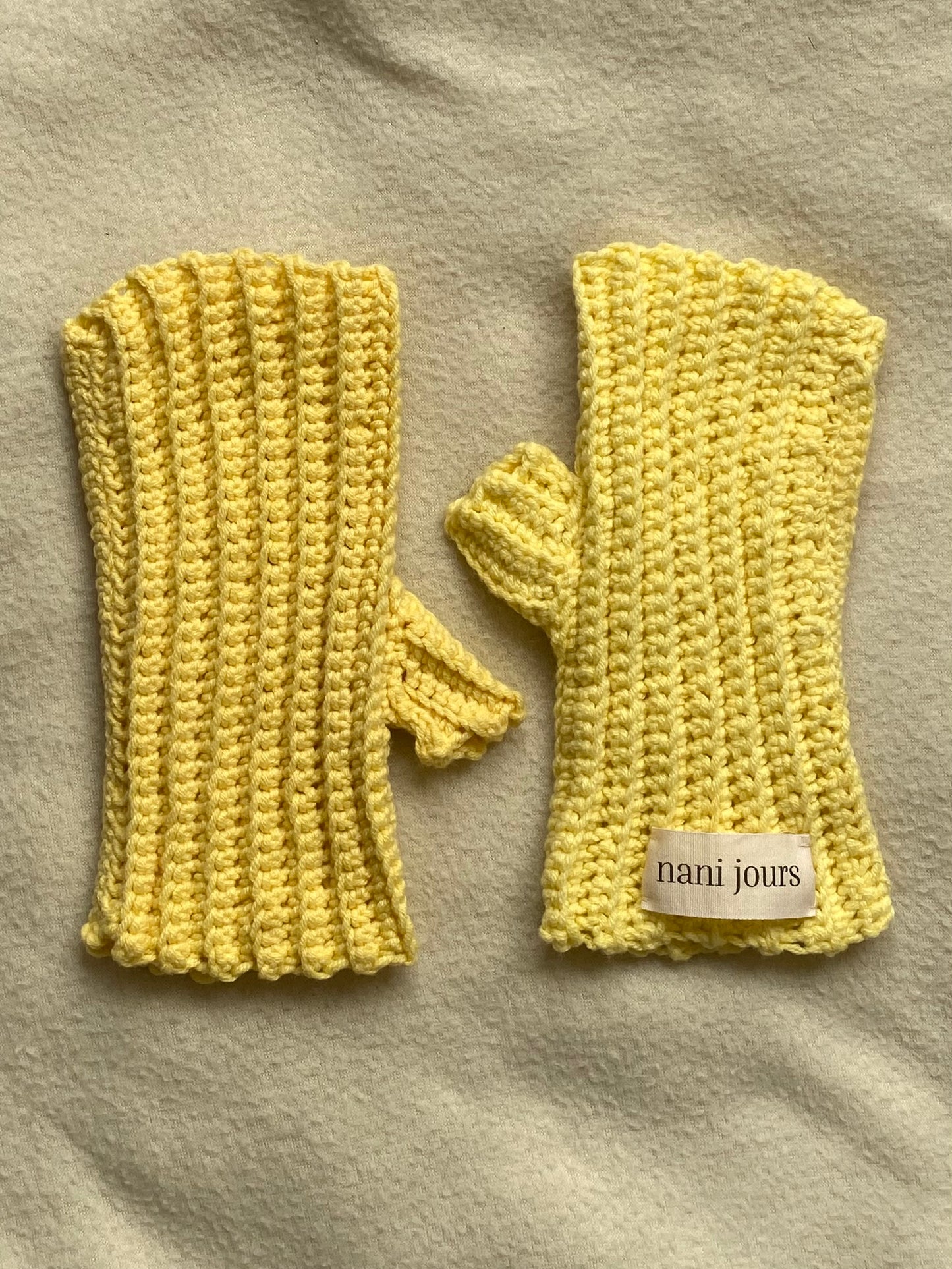 yellow mittens