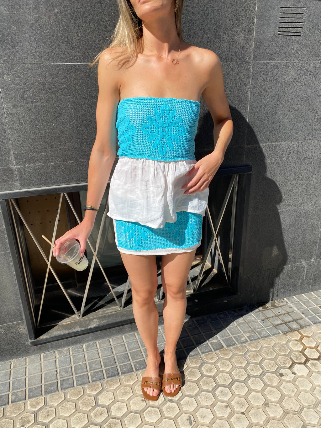 aqua top