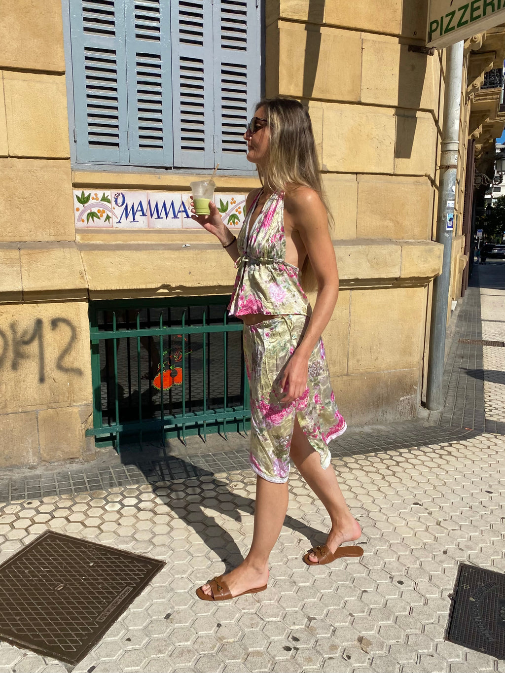 flores skirt