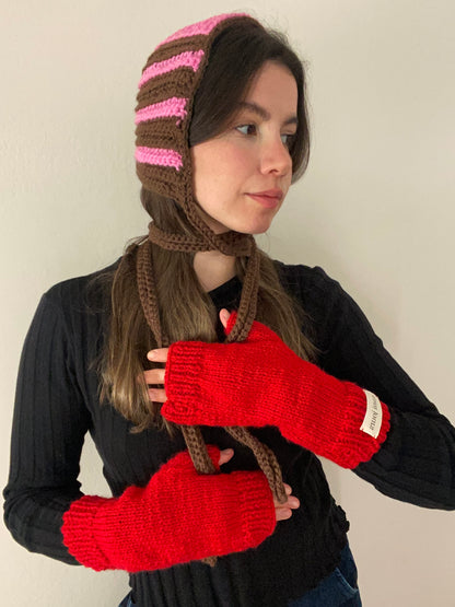 red mittens