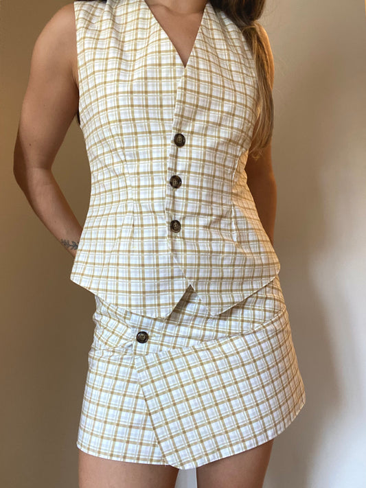 élysée mustard vest
