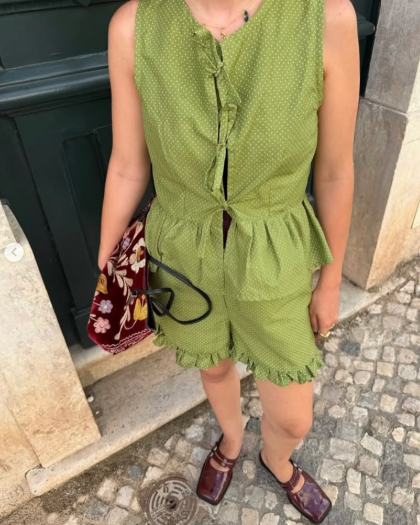 lily green shorts